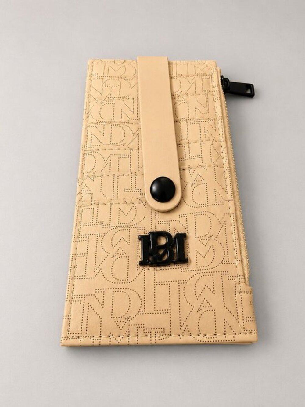 Badgley Mischka Beige Monogram Card Holder Zip Wallet NWT